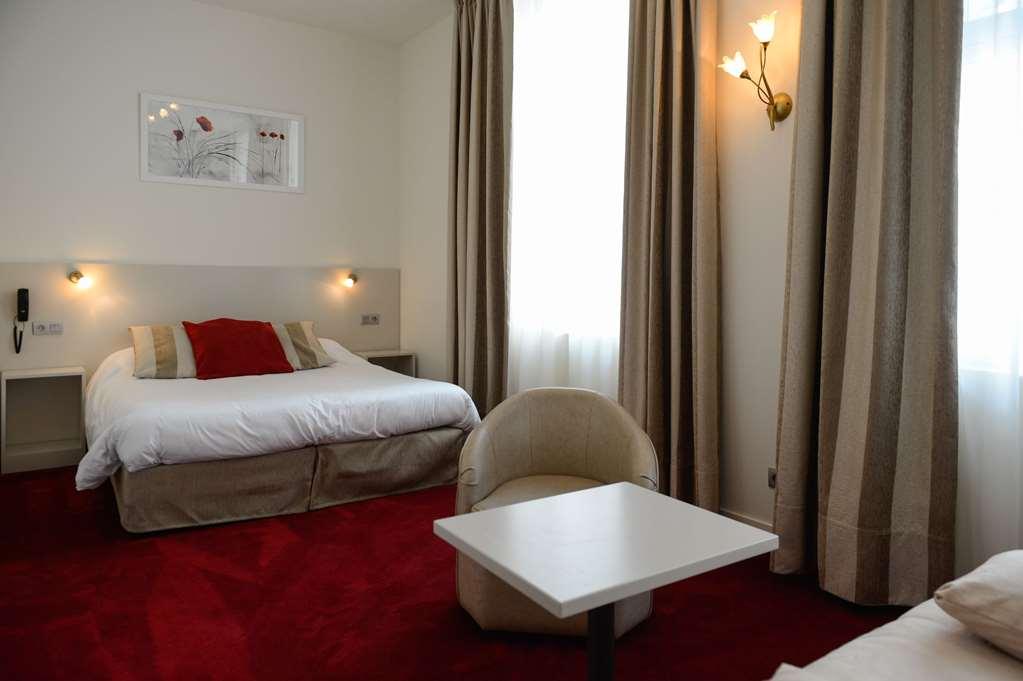 Hotel Des Ducs Alencon Room photo